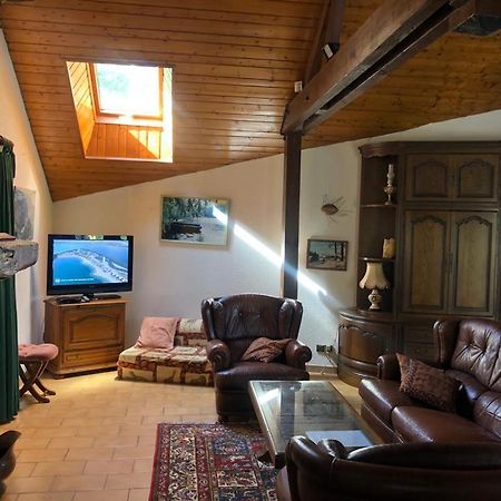 Maison/Gite Familial Dans Le Jura A 200M Du Lac Avec Piscine Privee Marigny  Exterior foto