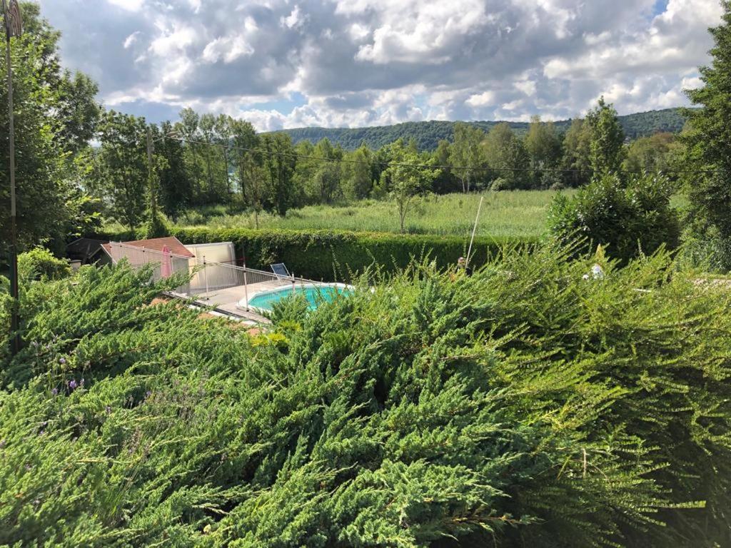 Maison/Gite Familial Dans Le Jura A 200M Du Lac Avec Piscine Privee Marigny  Exterior foto
